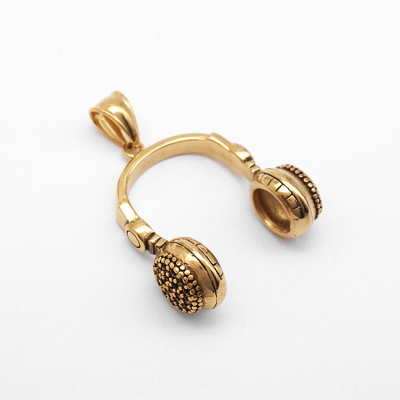 3:Gold without chain