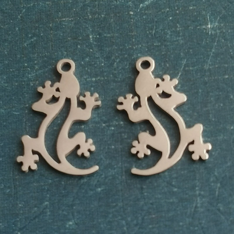 1:Silver pendant (825)