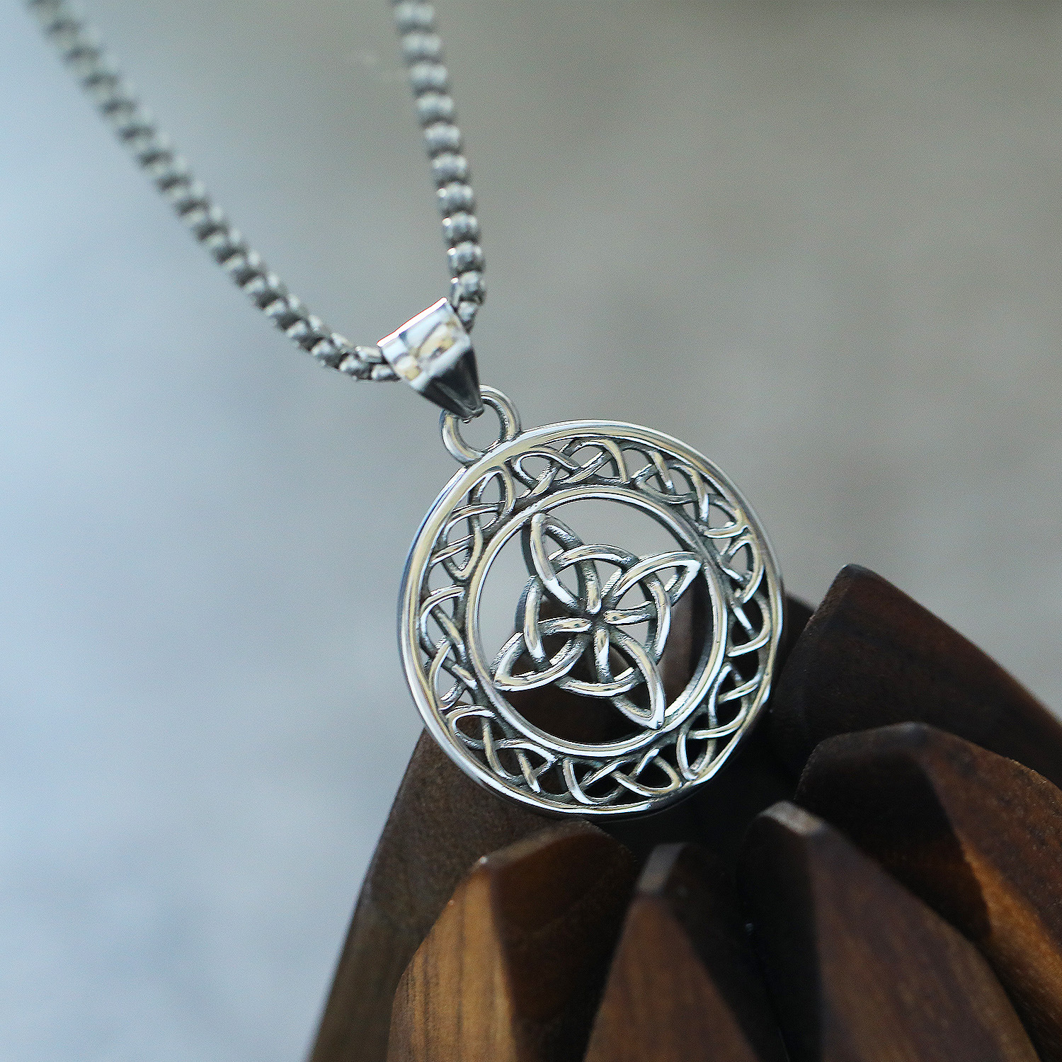 2  Steel color pendant + Steel color 3.0 square pe