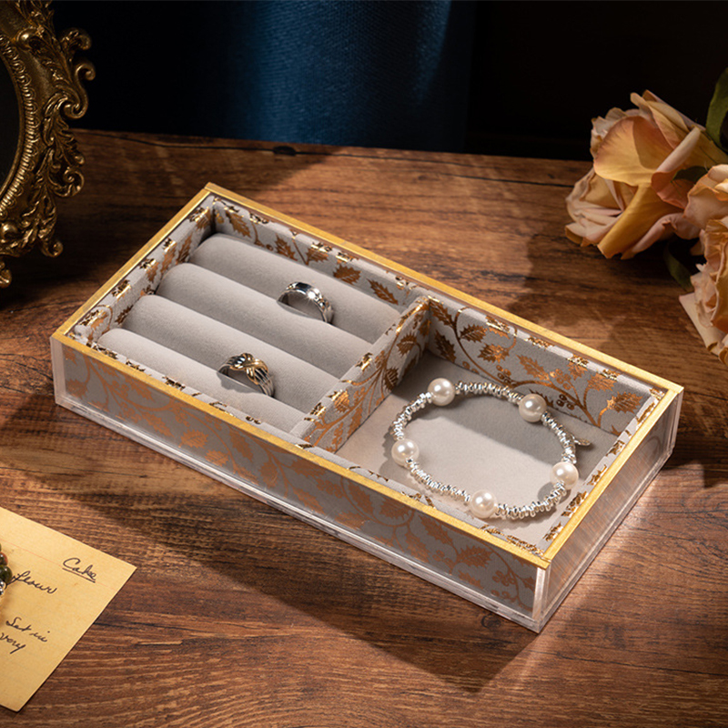 16:Pattern light gray B