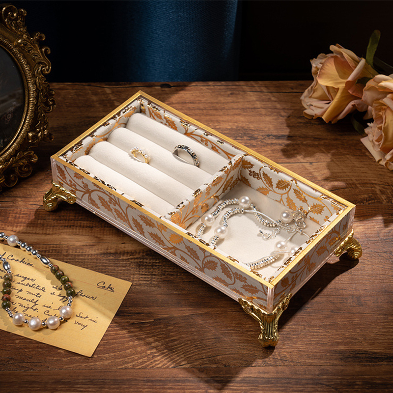 14:Pattern rice white B