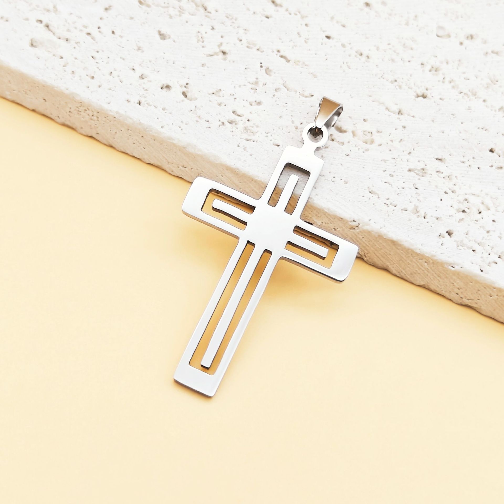 3:147430Steel color single pendant