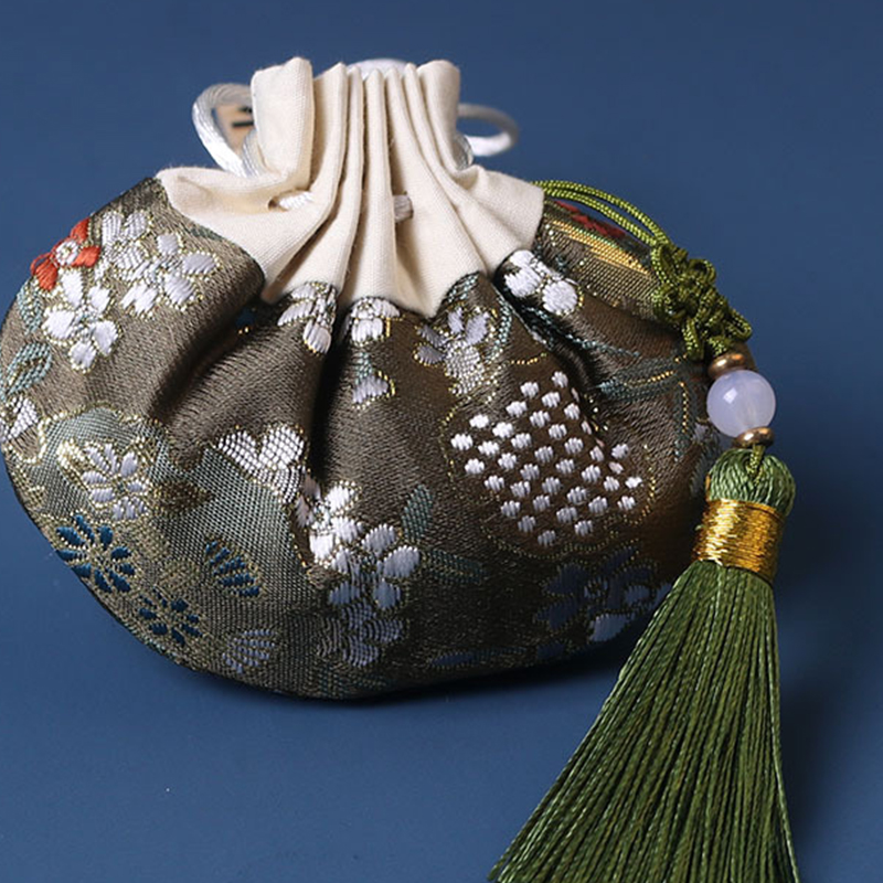 4:Military green [empty bag]