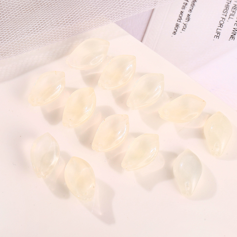 10 Champagne White Gradient