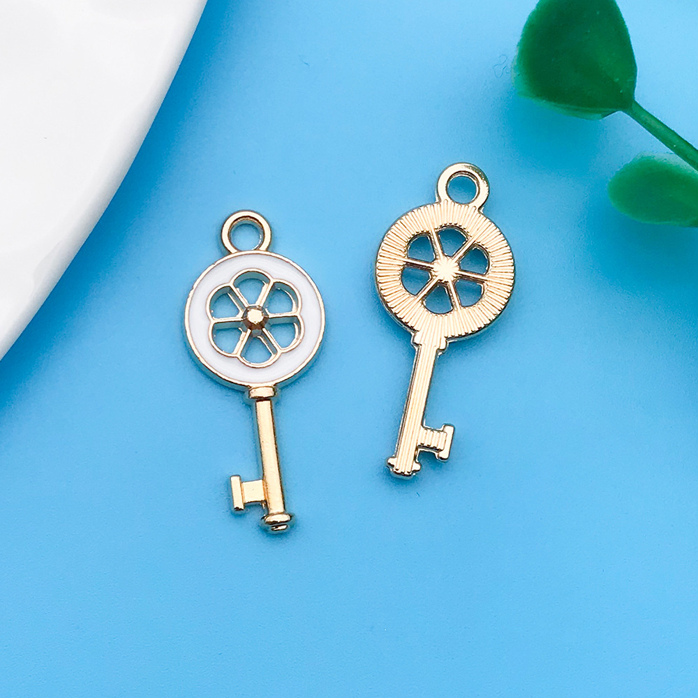 19:Oil drop white round key 10x25mm-12324-1g