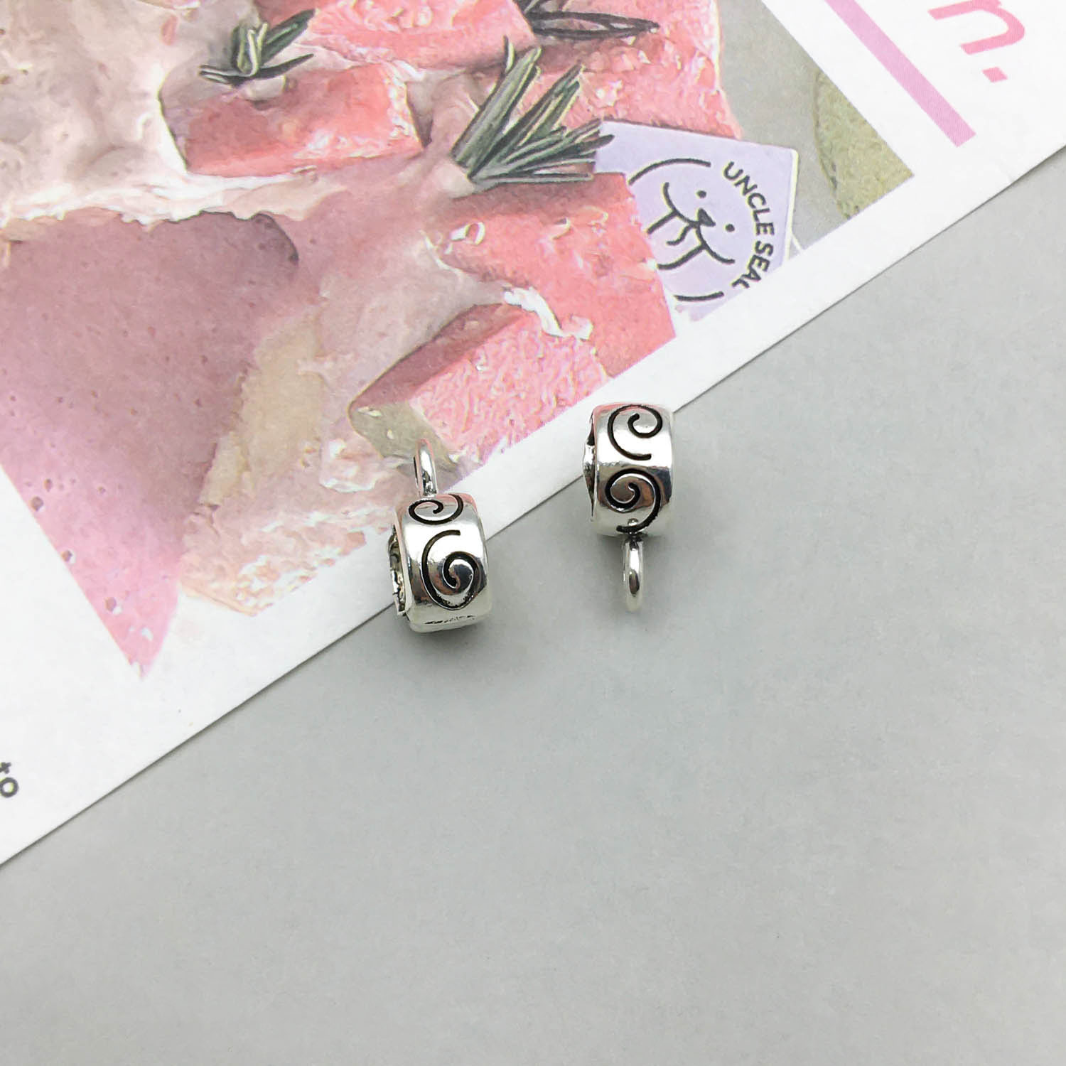 8:1 antique silver tee hanging head 4*7mm hole 4.5 mm-0.7g-8909