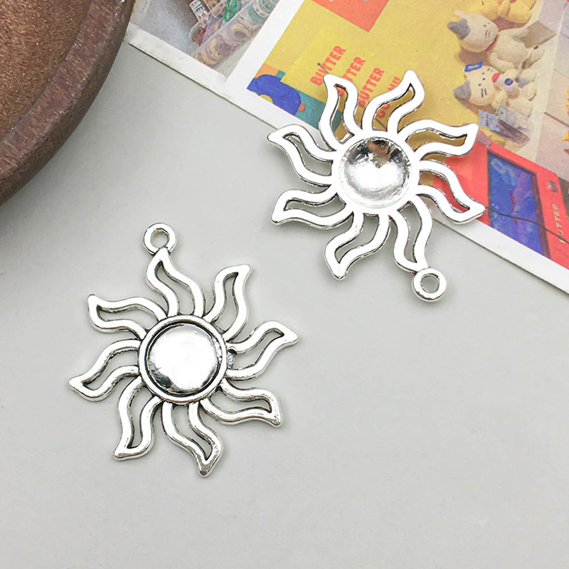 14:1 antique silver sun 31*35mm-3.1g-8228