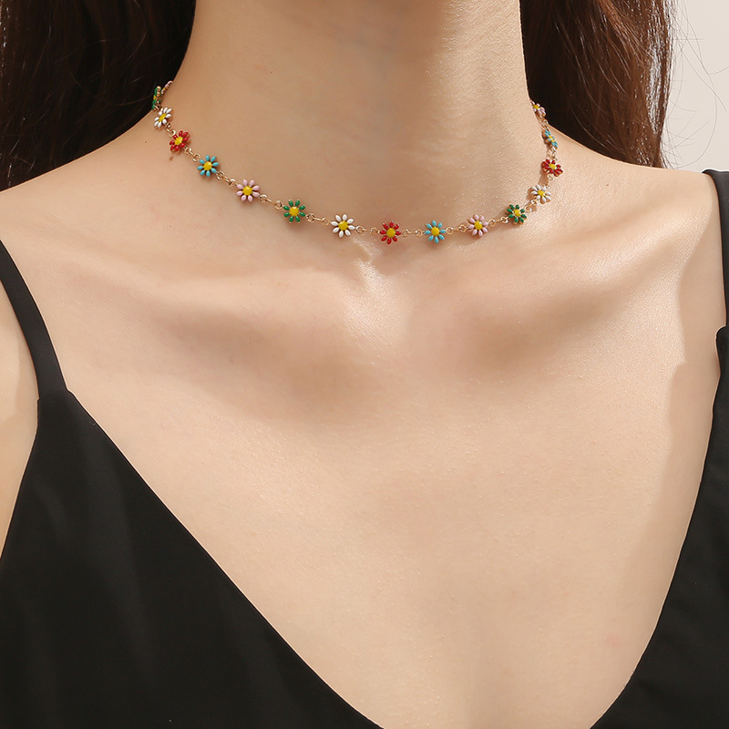 1:Mixed color small flower necklace