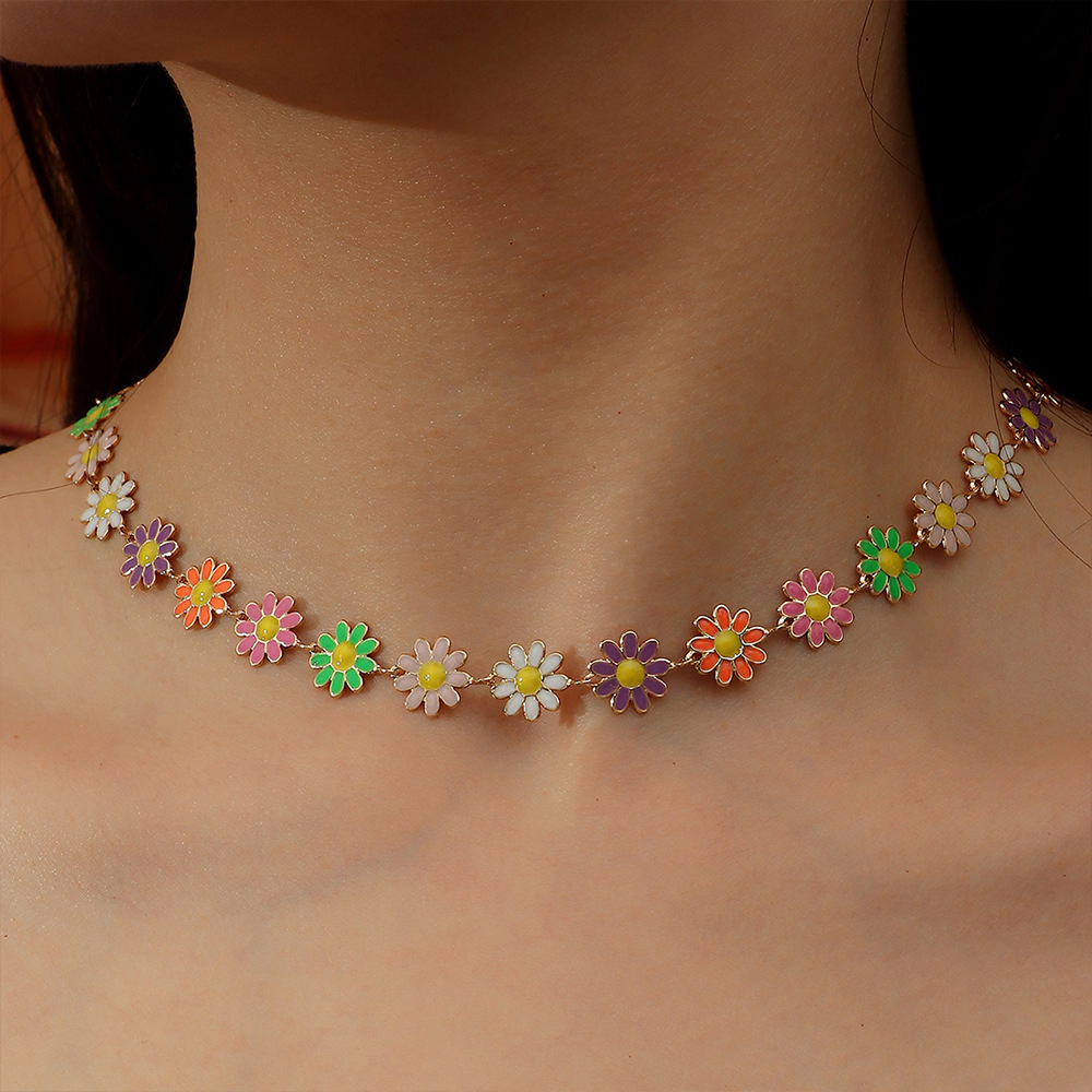 5:Color Flower Necklace