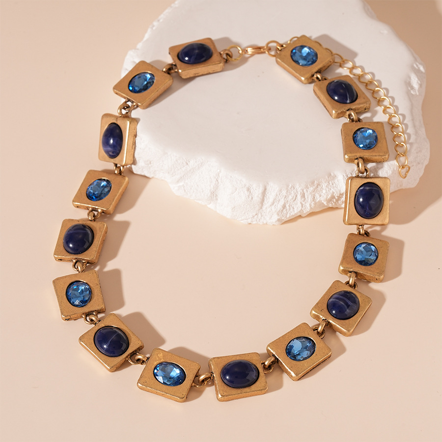 1:Blue diamond square necklace