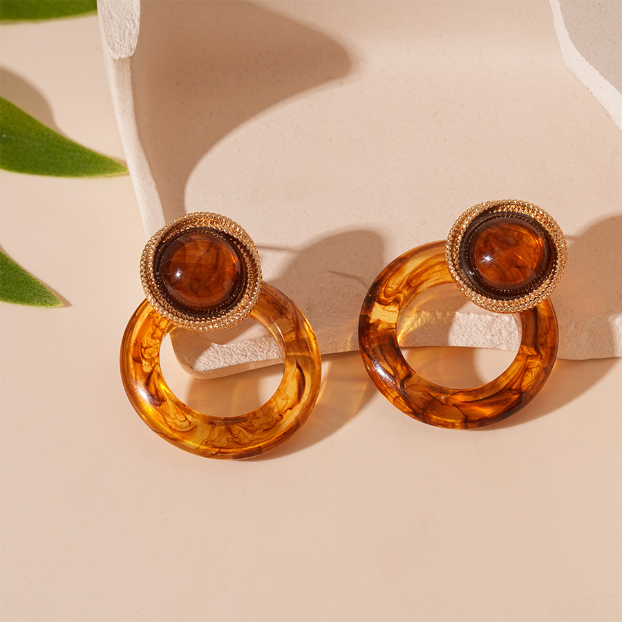 1:Silver needle-brown resin circle stud earrings