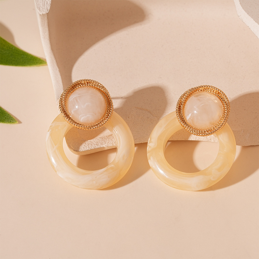 2:Silver needle-off-white resin circle stud earrings