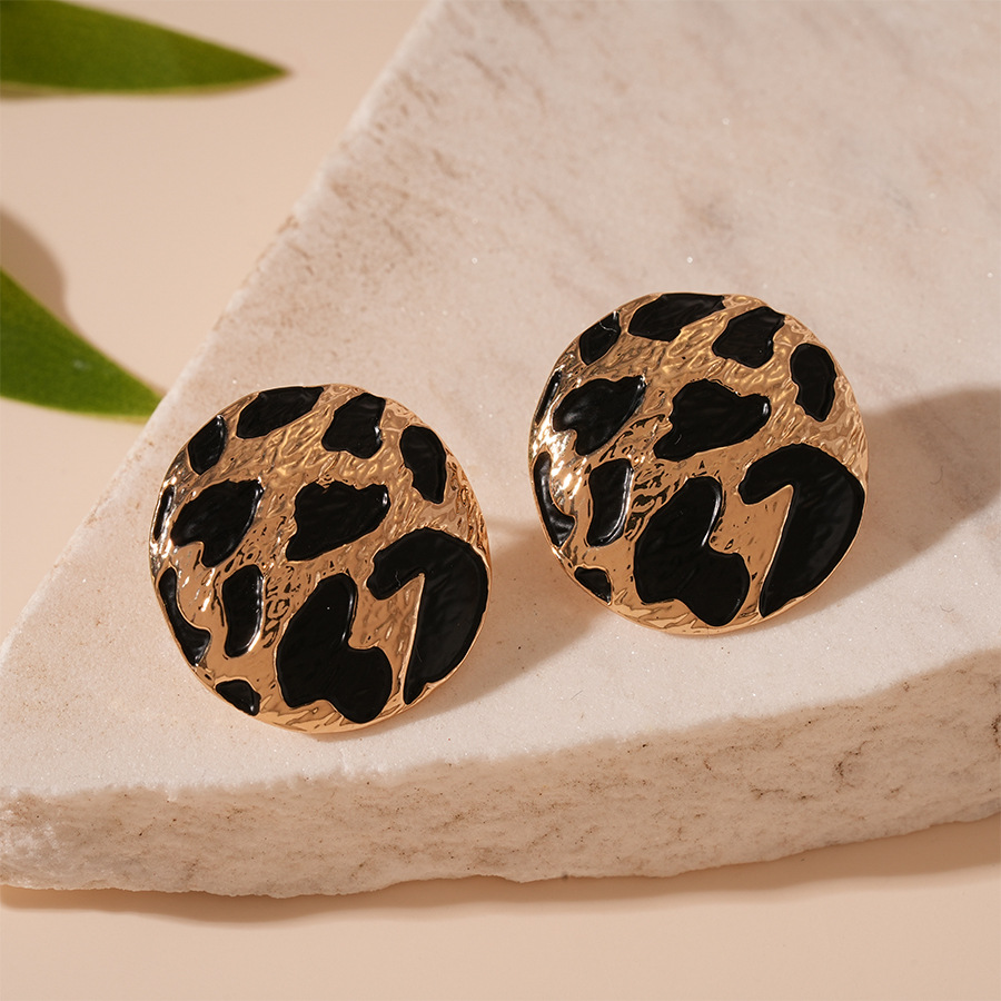 1:Silver needle-golden leopard print round stud earrings
