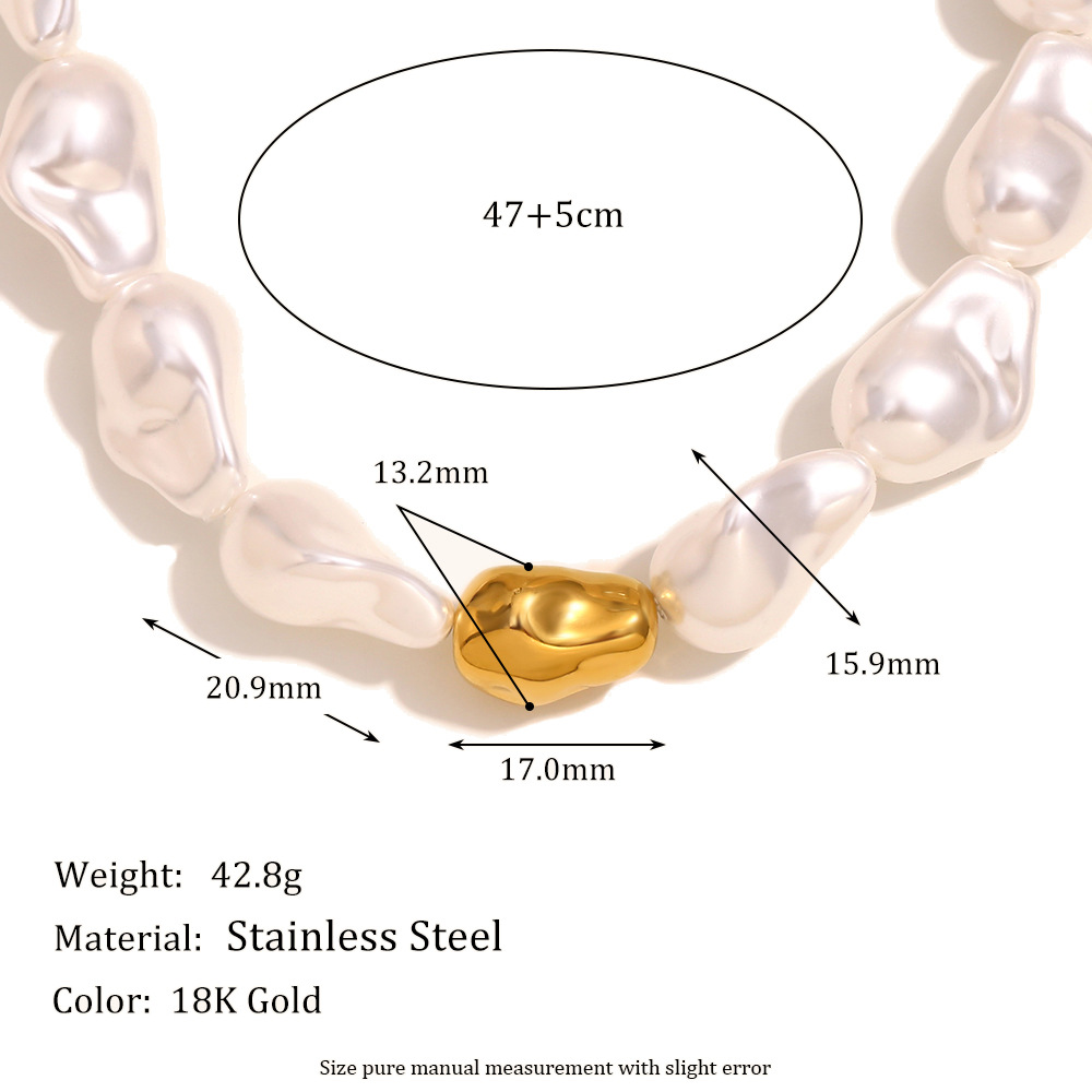 2:Baroque imitation pearl necklace - gold
