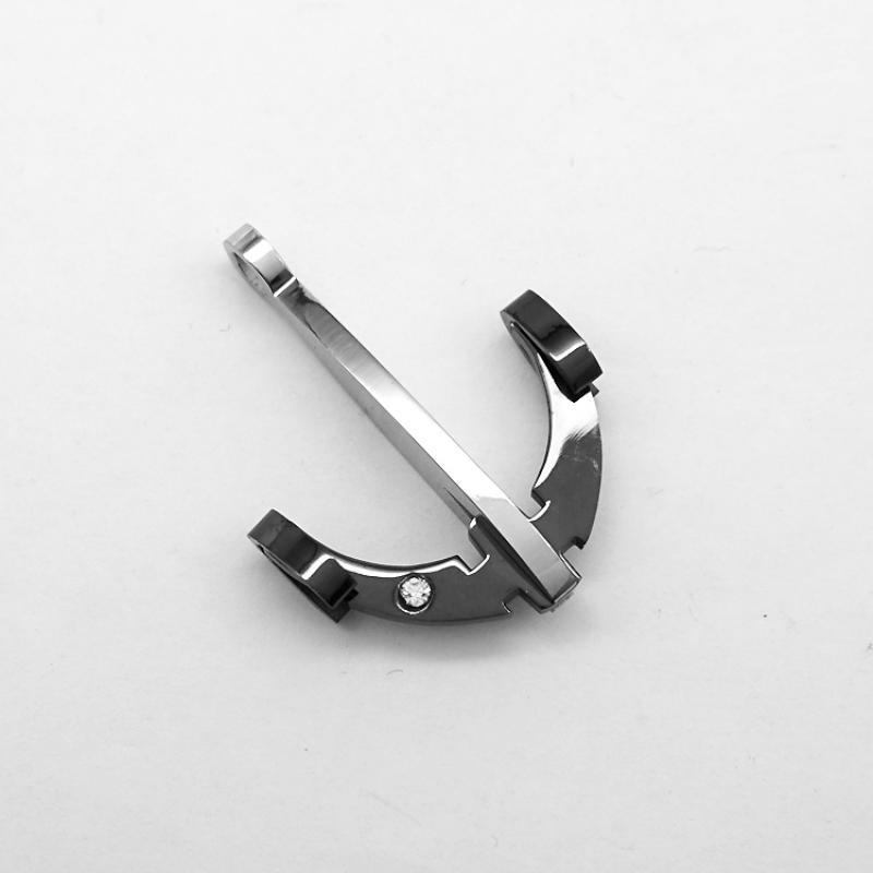 4:Black (excluding chain)