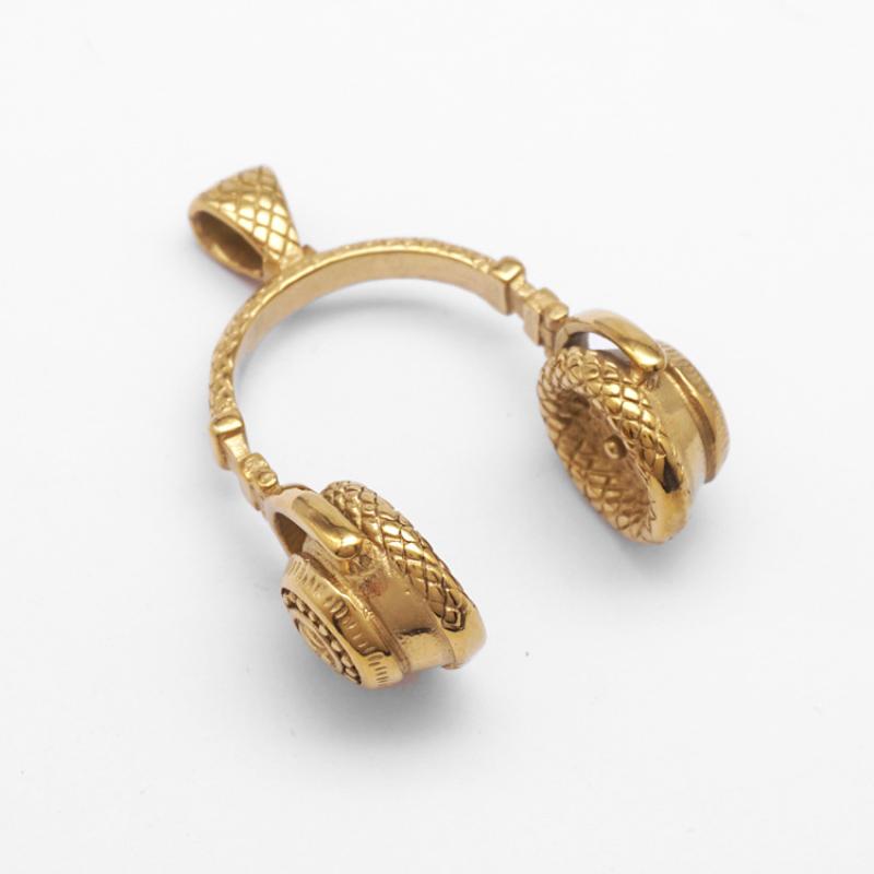 5:Gold without matching chain