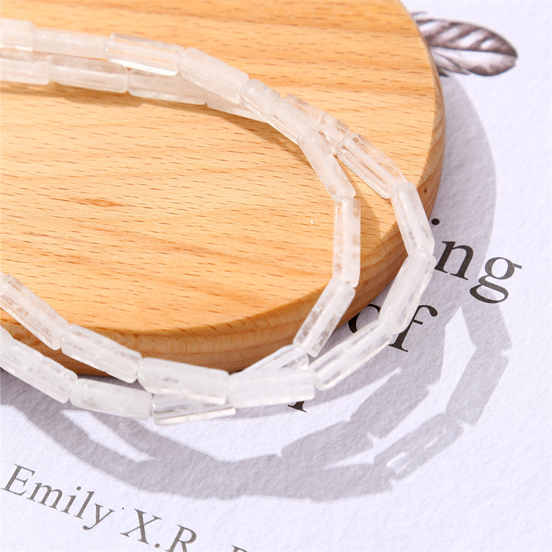 3:White Transparent color