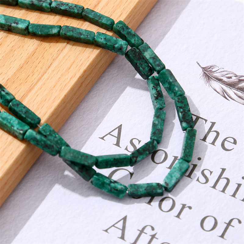 20:Dark green pattern