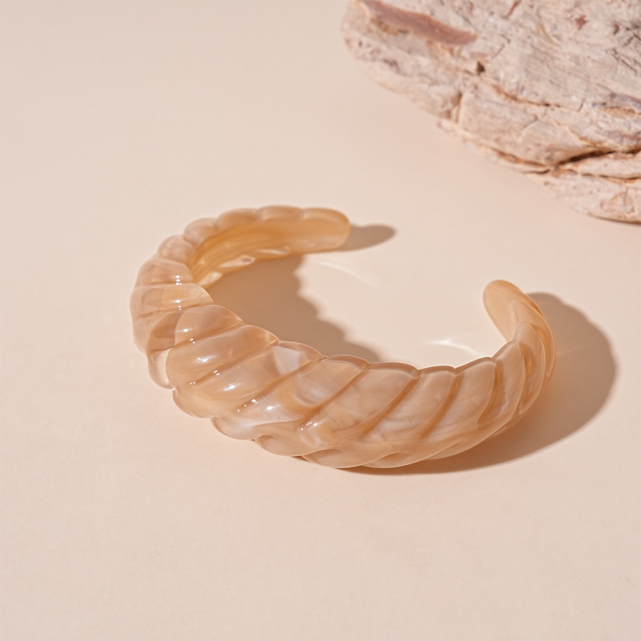 2:Brown threaded open bracelet