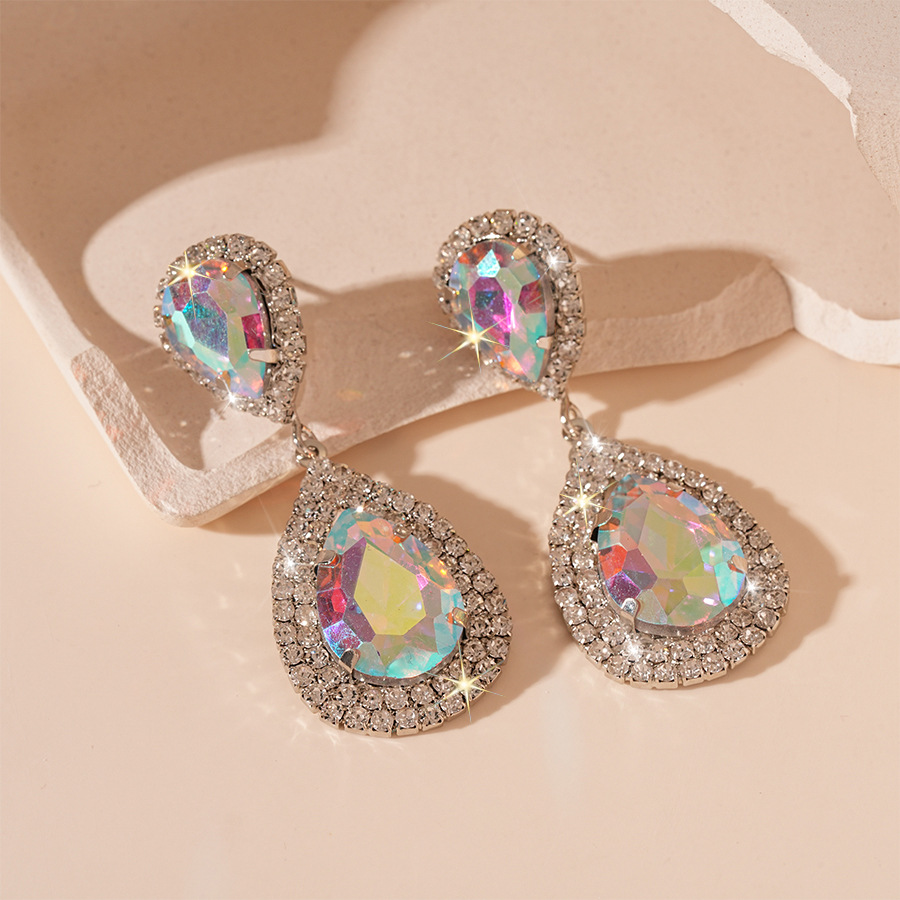 2:Silver needle-colored diamond drop earrings