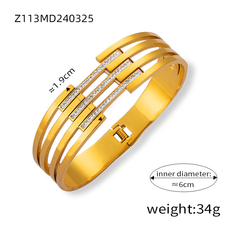 3:Z113-Gold bracelet