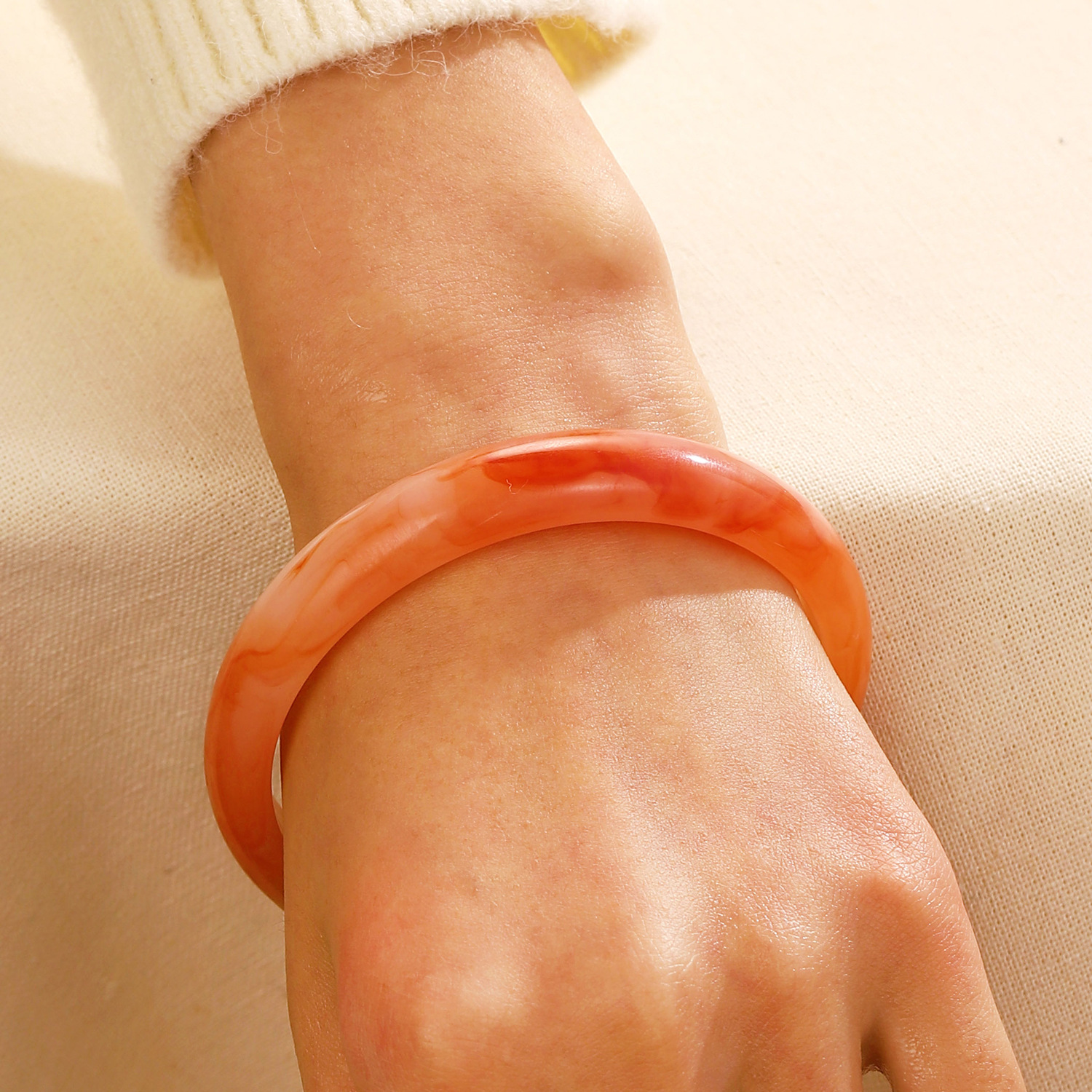 7:Acrylic bracelet pink n-410