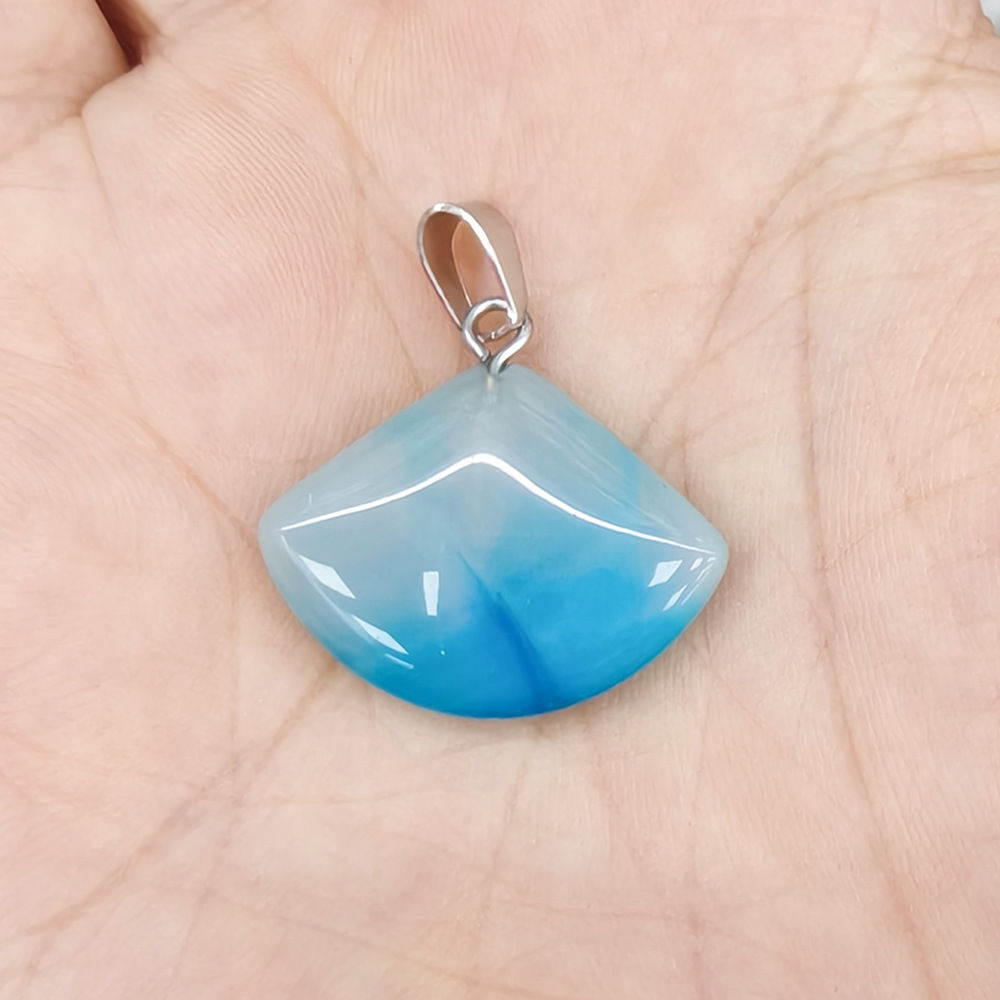 21:Blue agate