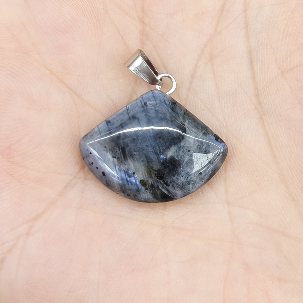 8:Black glitter stone