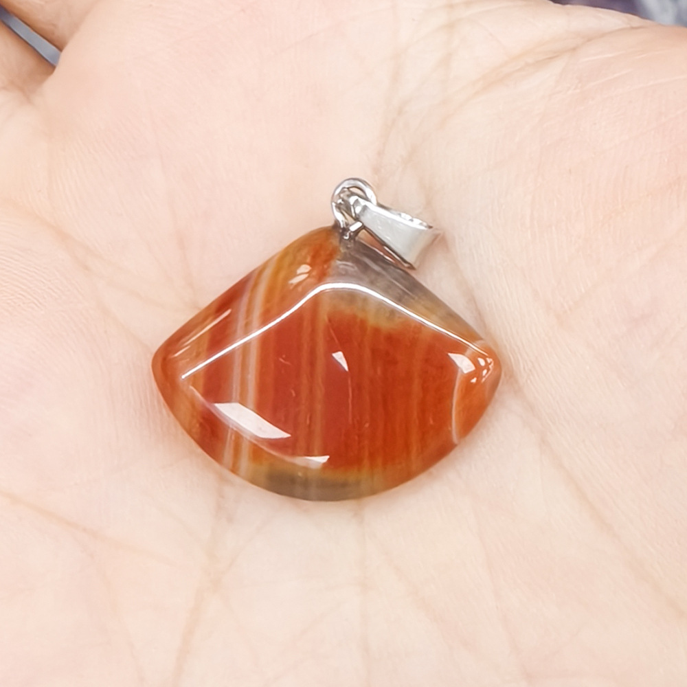 11:Red agate