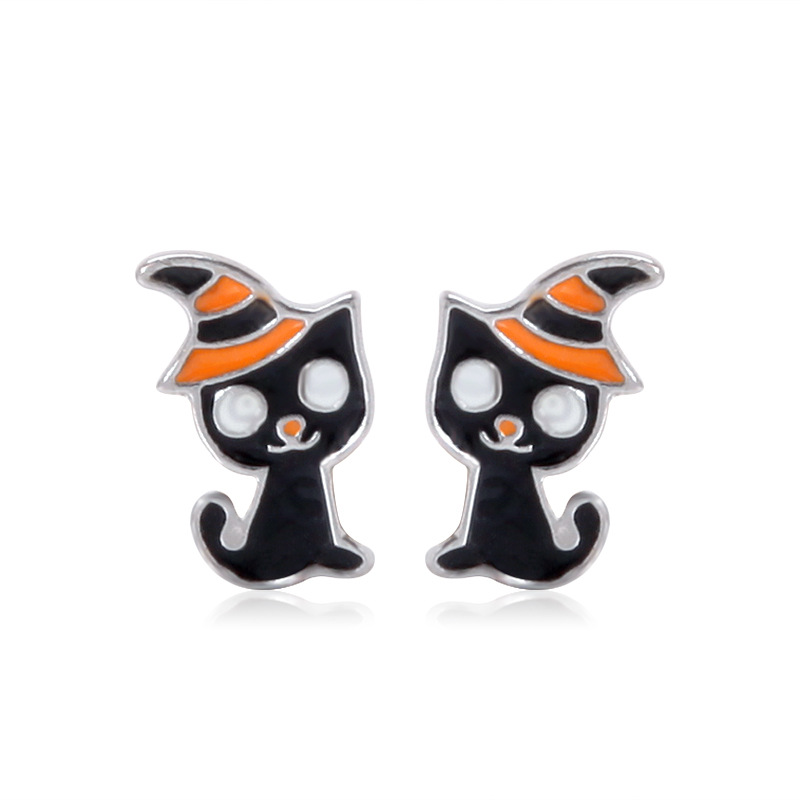 6:Magic Cat Stud Earrings