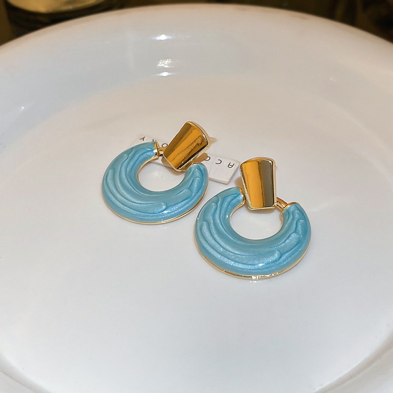 4:Steel needle-blue hoop earrings