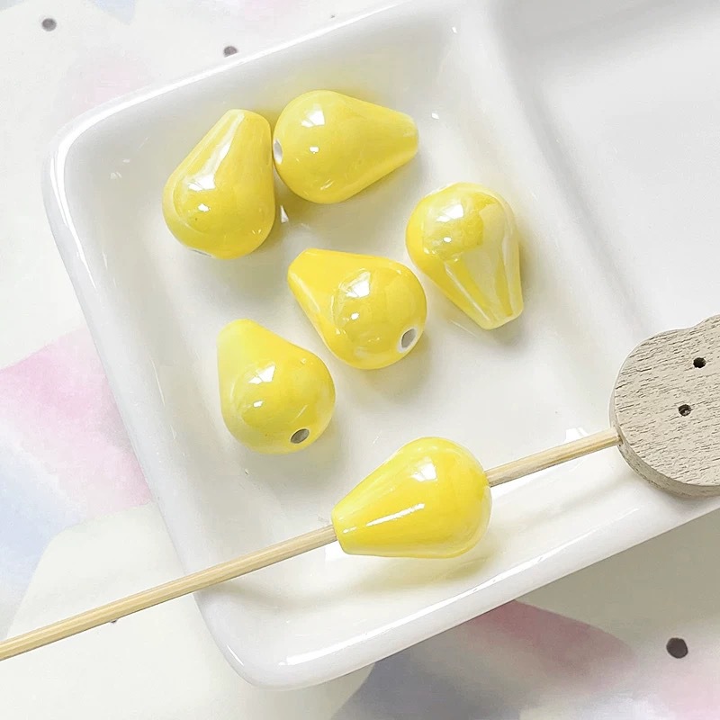 Water drops [yellow]