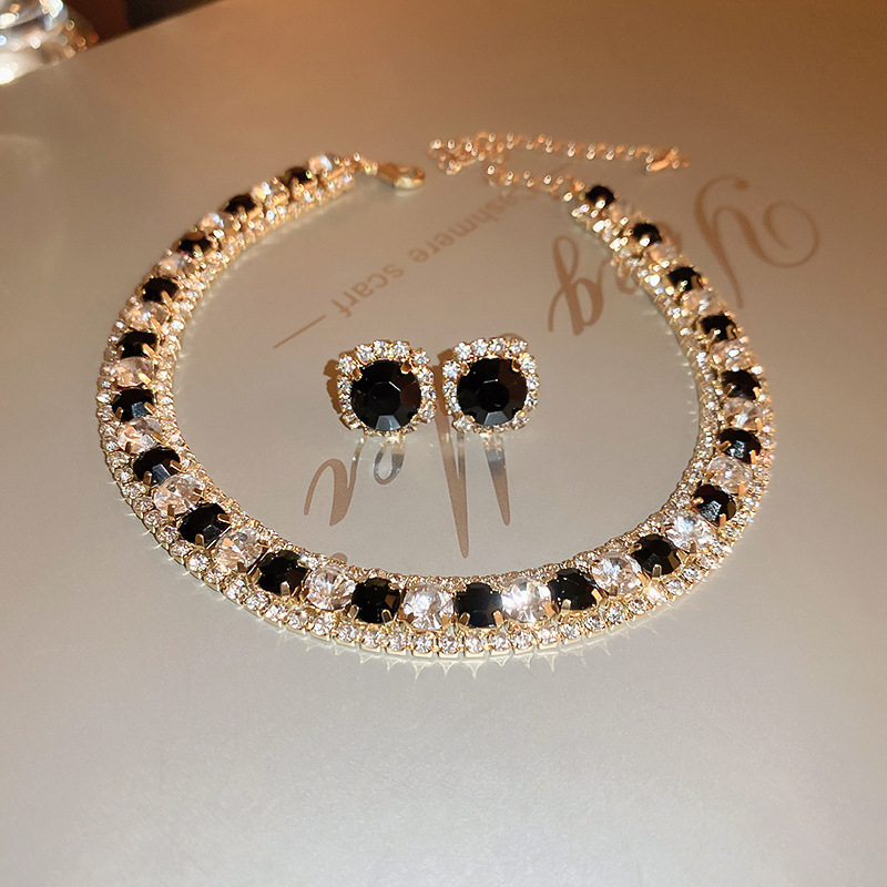 2:Black Diamond 2-piece Set Earrings Necklace