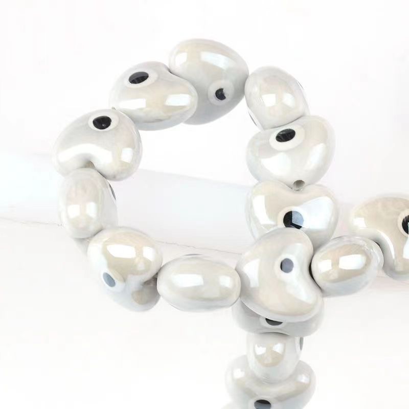 4:[silver] love eyes