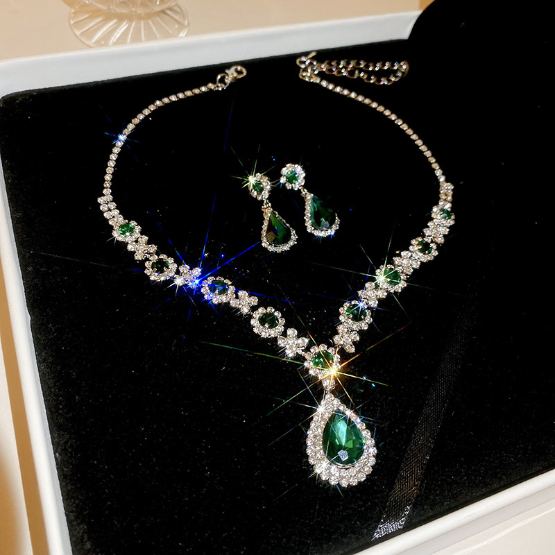 1:2-piece Green Drop Earrings Necklace