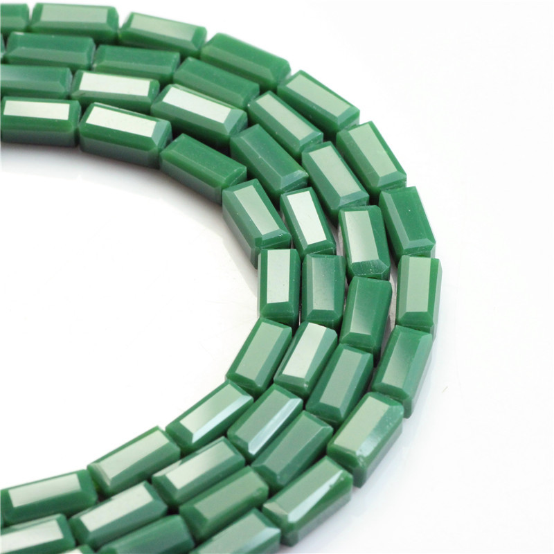 28:Dark green porcelain