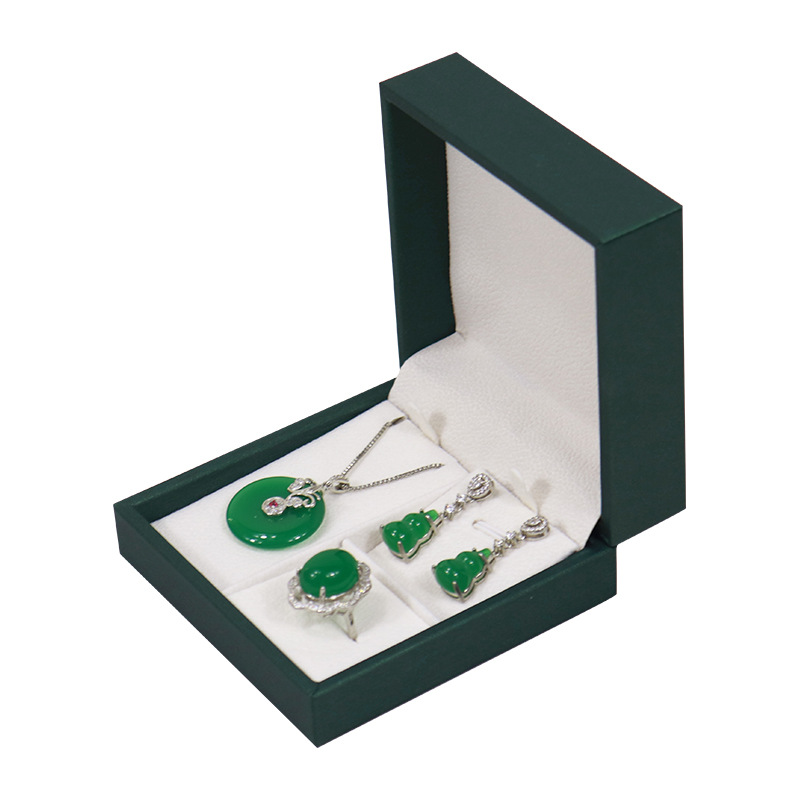 5 ダークグリーン