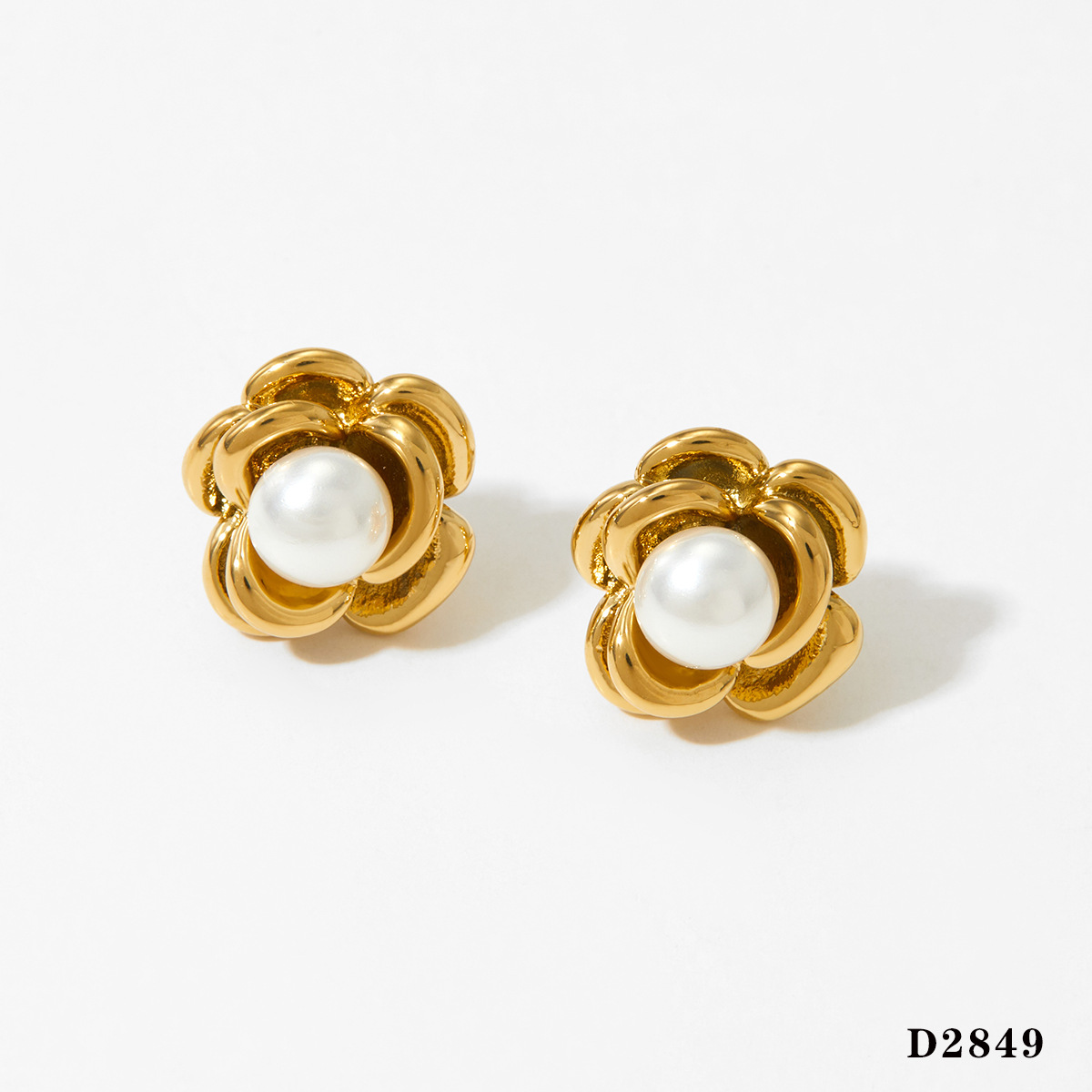 5:Golden flower earrings d2849