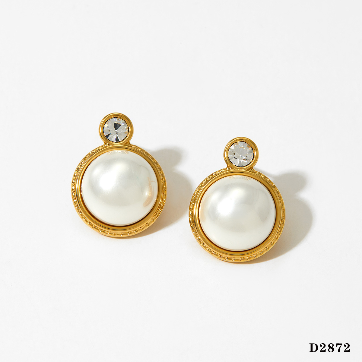 9:Gold earrings d2872