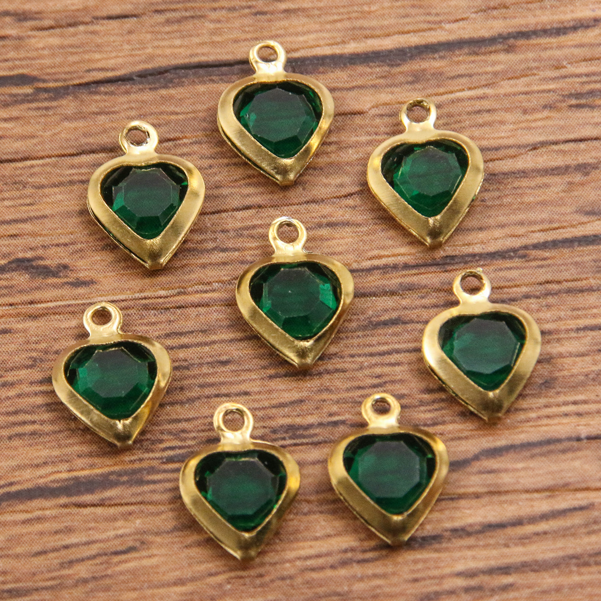 2:Dark green-pendant