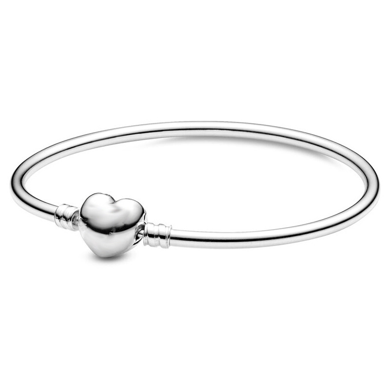 Silver love buckle bracelet 17cm