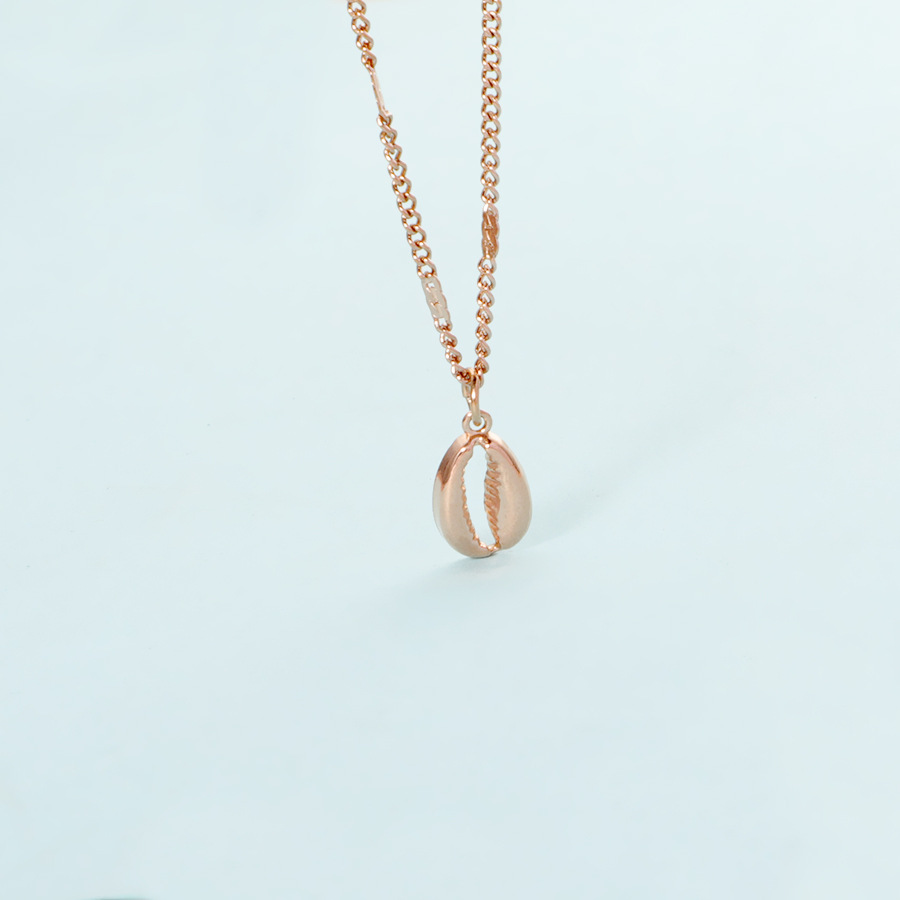 7:Rose gold shell necklace