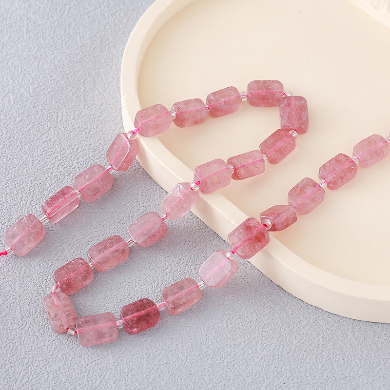 denier-shaped strawberry crystal