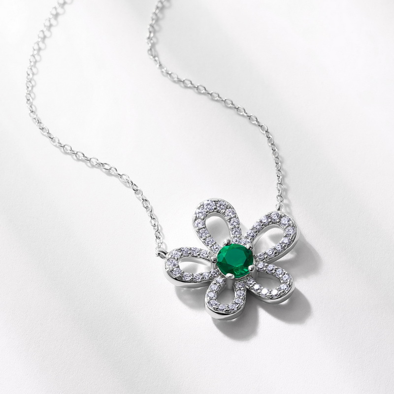 Synthetic emerald Nummer 1