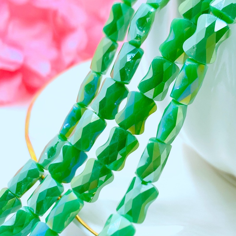 8:Deep grass green porcelain AB