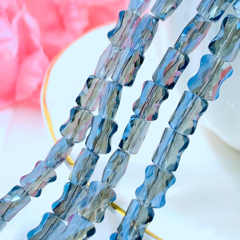 30:Transparent dark blue