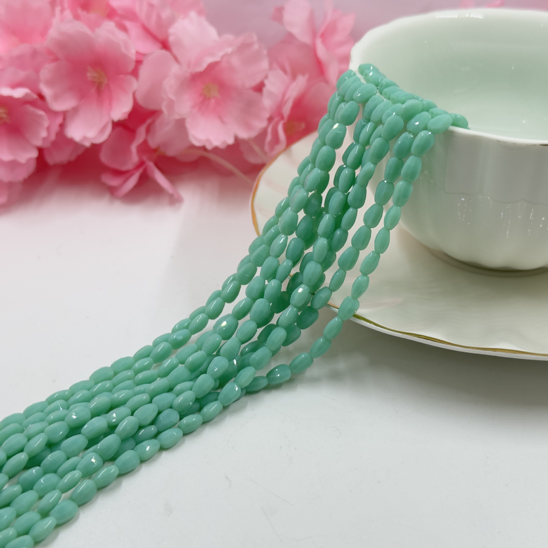 7:Light hole green porcelain