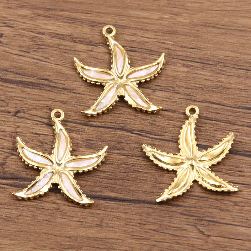 White starfish24X26mm 1.4g