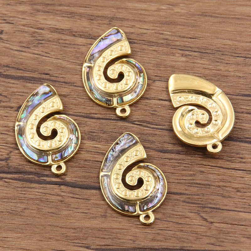 2:Colored Conch 17X27mm 2.5 g