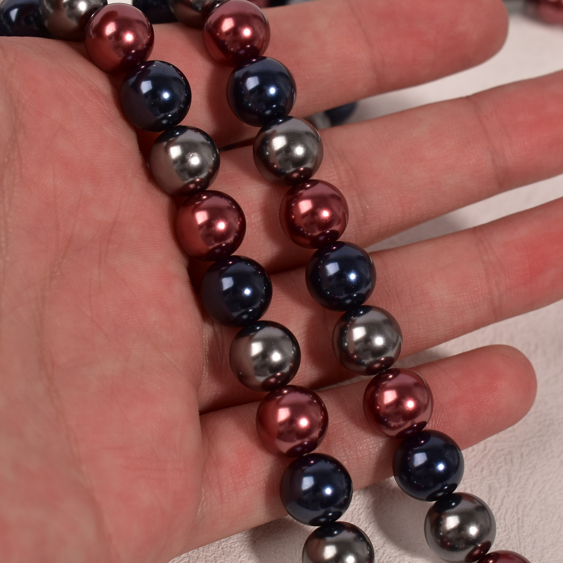 Bordeaux red mix 8mm, about 50 pieces per string